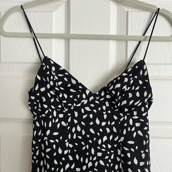 Own The Occasion Midi Dress Black Size 4 from Hello Molly Great Condition - Picture 4 of 7